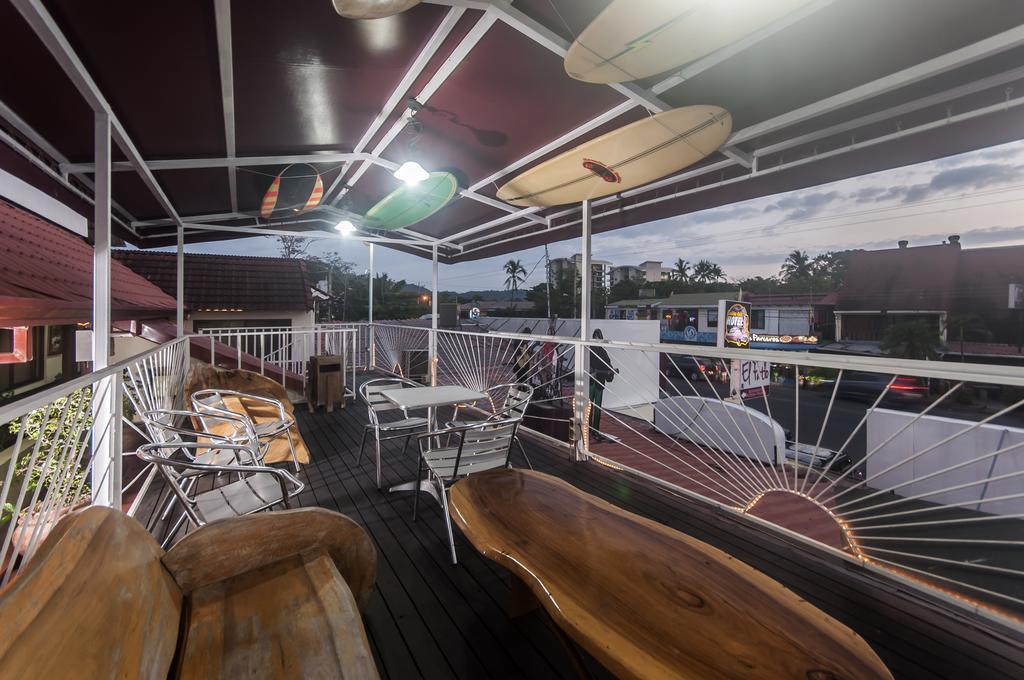 יקו Cadillac Rock Beach Hotel מראה חיצוני תמונה