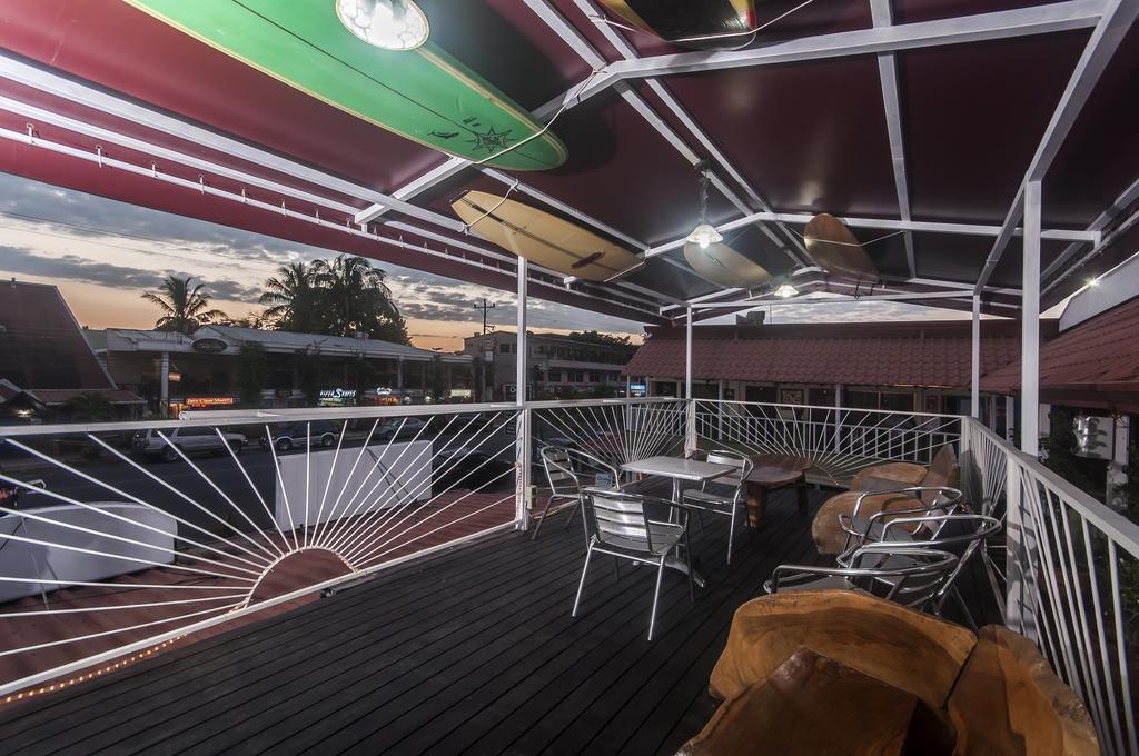 יקו Cadillac Rock Beach Hotel מראה חיצוני תמונה
