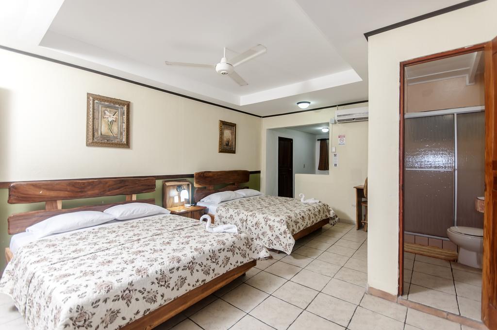 יקו Cadillac Rock Beach Hotel חדר תמונה